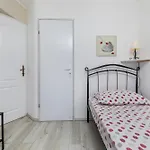 Family Friendly House With A Swimming Pool - 23571 펜션