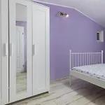 Family Friendly House With A Swimming Pool - 23571