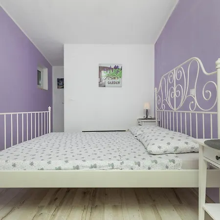 度假居 Family Friendly House With A Swimming Pool - 23571 马卡尔斯卡