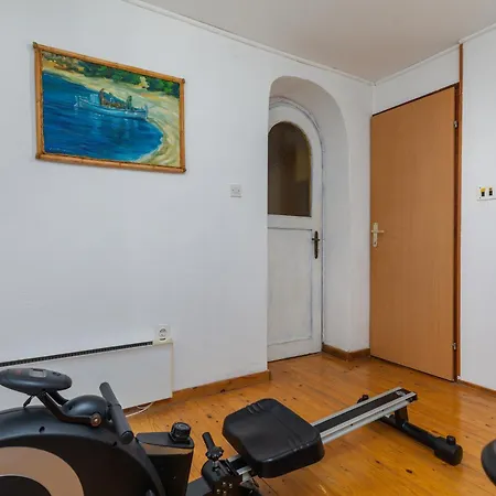 Family Friendly House With A Swimming Pool - 23571 * 马卡尔斯卡