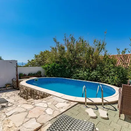 Family Friendly House With A Swimming Pool - 23571 Holiday home *