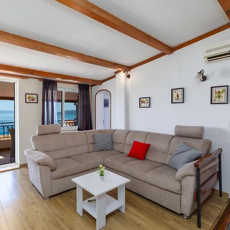 בית נופש Family Friendly House With A Swimming Pool - 23571 *